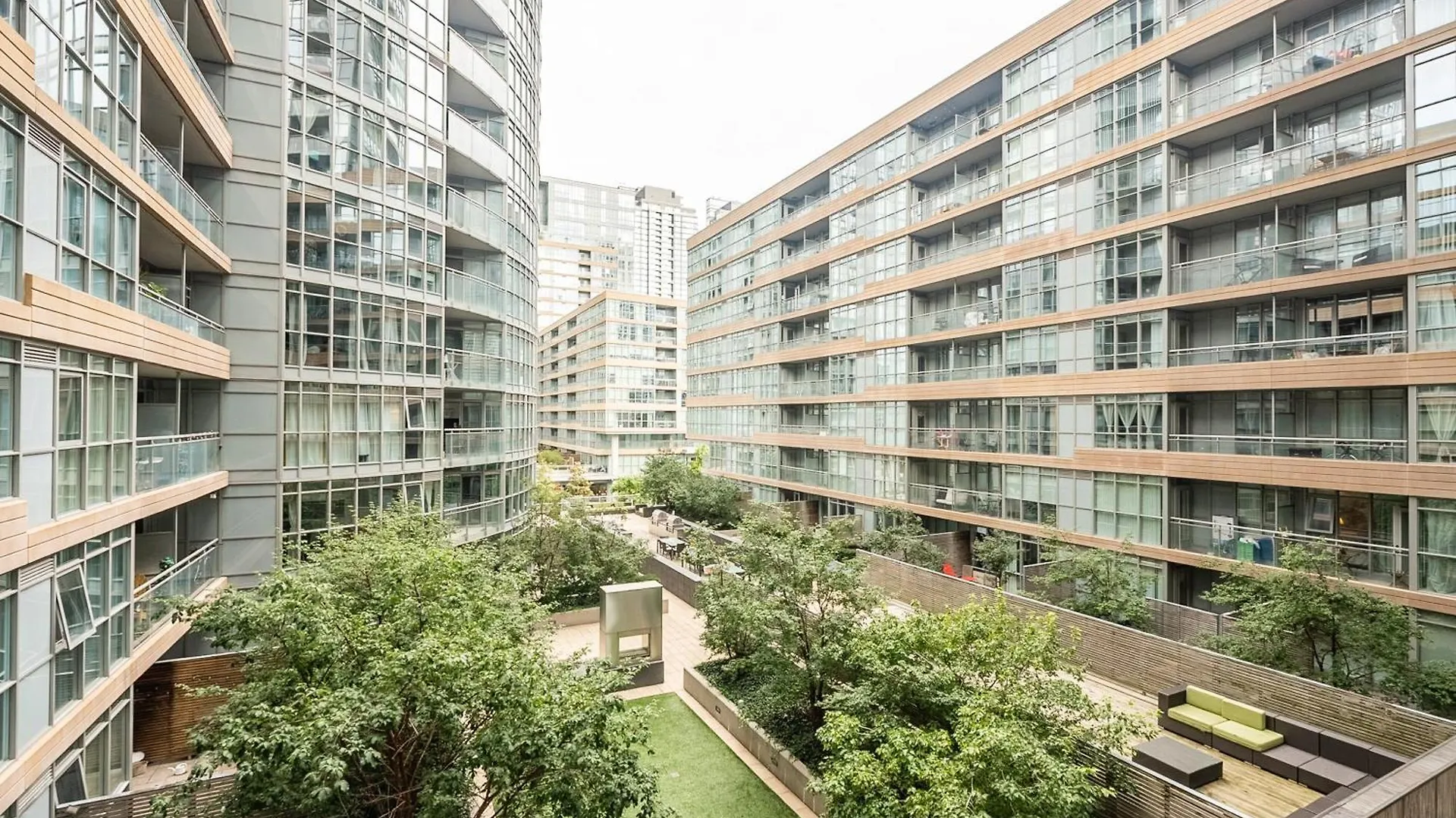 Globalstay New Fabulous Toronto Condo 0*,  كندا